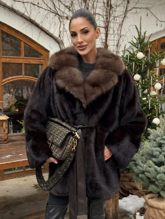 Норковый полушубок Mahogany с воротником из меха куницы - Летучая мышь - фото 0