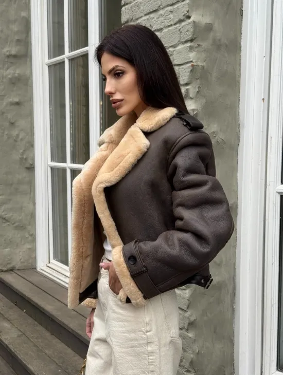 Кроп - дубленка двубортная Dark brown на пуговицах - фото 8