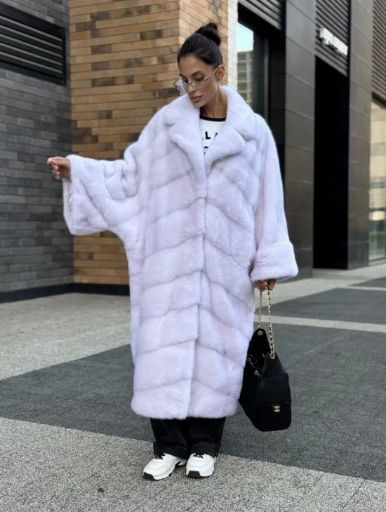 Светлая норковая шуба 