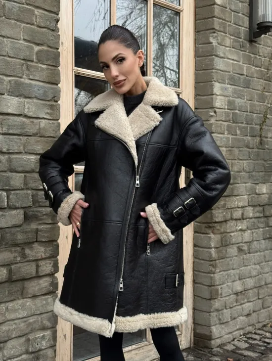 Удлиненная дубленка на белой овчине - фото 0