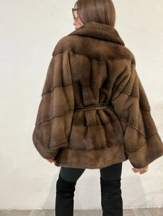 Пончо - шуба из плюшевой североамериканской норки цвет соболь - фото 1