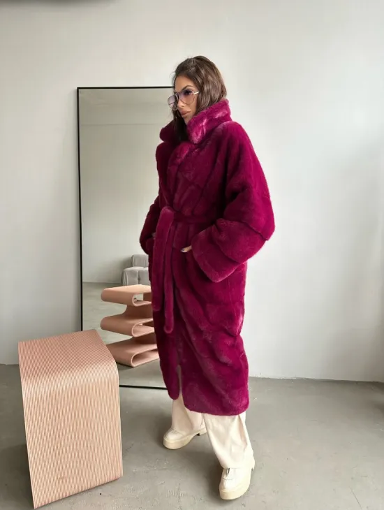 Шуба из плюшевой норки VELVET - цвет пурпур - фото 2