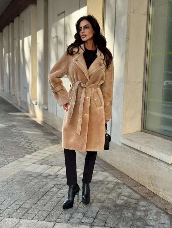 Дубленка из овчины с норковым воротником - цвет бежевый - фото 8